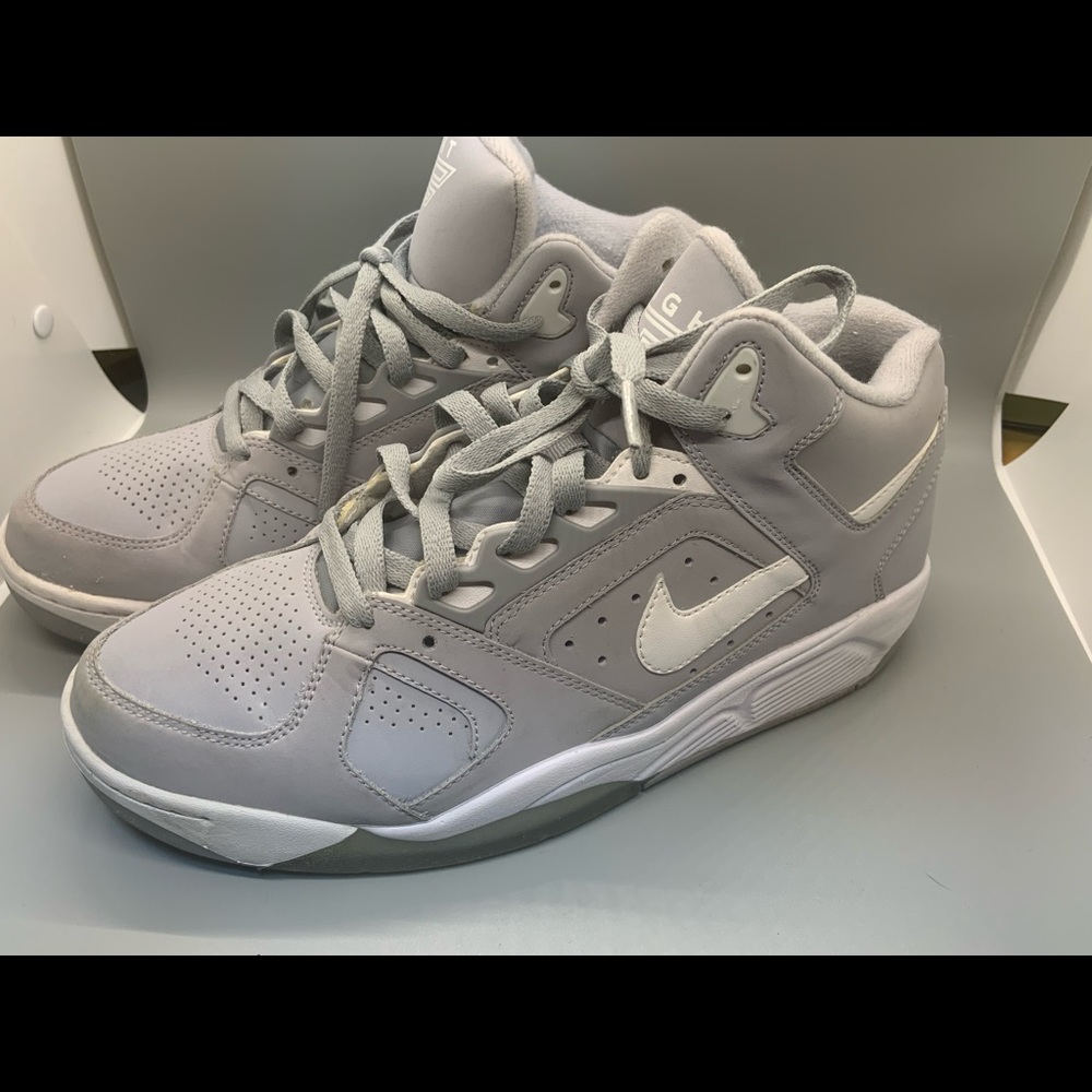 Men’s size 8 Nike Air Flight - Picture 1 of 6